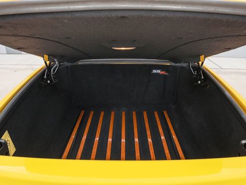 Used 2006 Chevrolet SSR w/ Preferred Equipment Group RWD image 22