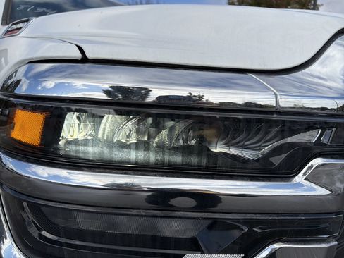 Used 2025 RAM 2500 Big Horn AWD/4WD image 10