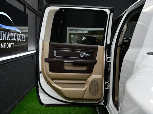 Used 2014 RAM 3500 Laramie Longhorn image 35