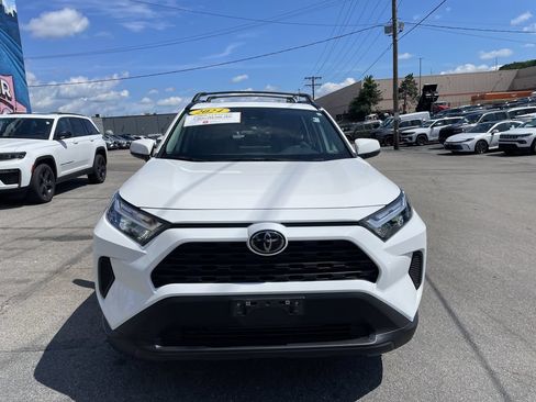 Used 2024 Toyota RAV4 XLE w/ Convenience Package AWD/4WD image 5