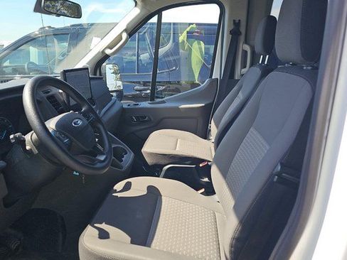 Used 2022 Ford Transit 350 XLT RWD image 5