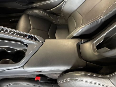 Used 2023 Chevrolet Corvette Stingray Coupe w/ Z51 Performance Package image 33