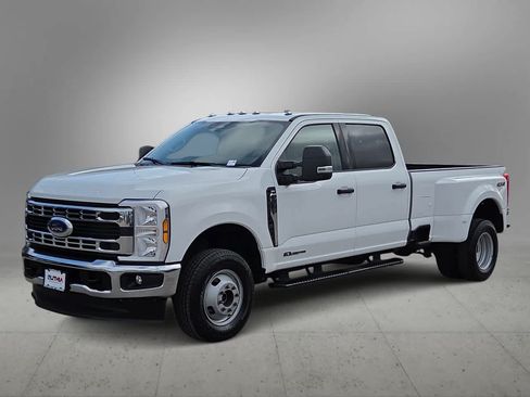 Used 2025 Ford F350 XLT AWD/4WD image 4