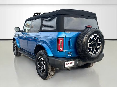 Used 2024 Ford Bronco Outer Banks image 5