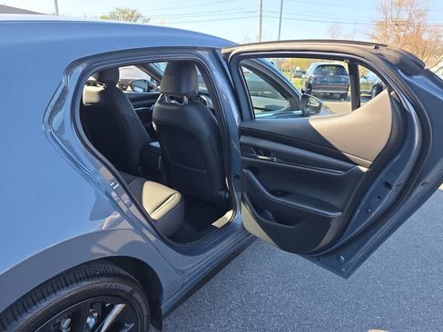 Used 2025 MAZDA MAZDA3 Hatchback w/Premium Plus Pkg AWD/4WD image 25
