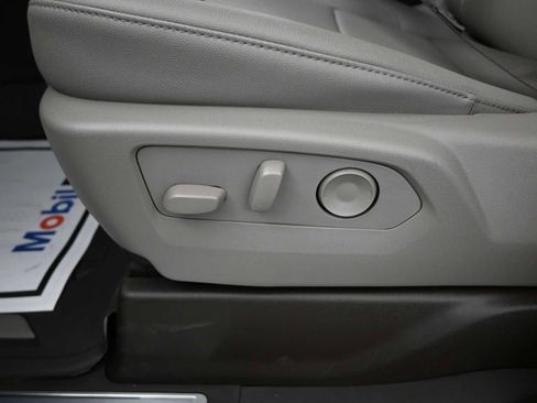 New 2026 GMC Sierra 1500 SLT w/ SLT Premium Plus Package image 23