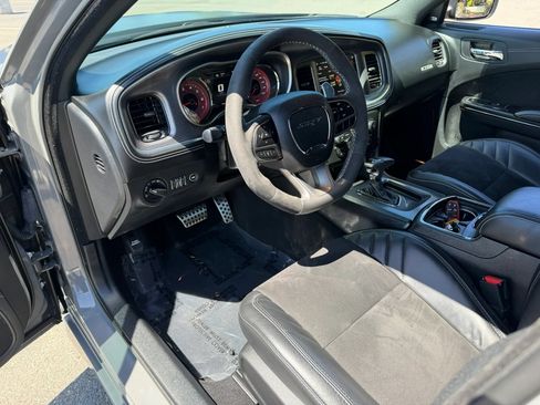 Used 2019 Dodge Charger SRT Hellcat RWD image 15