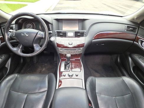 Used 2015 INFINITI Q70 3.7 RWD image 28