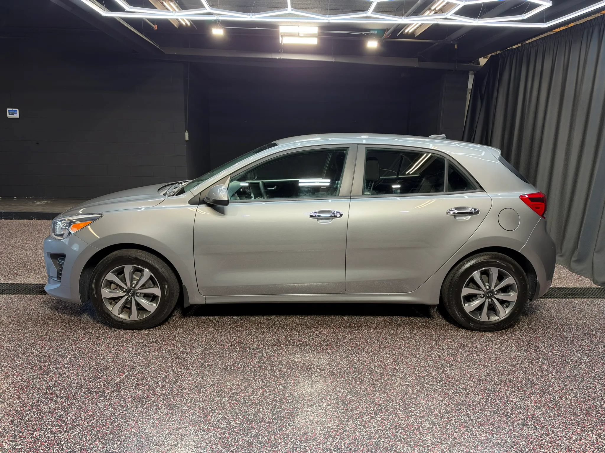 Used 2021 Kia Rio S w/ Technology Package FWD image 4