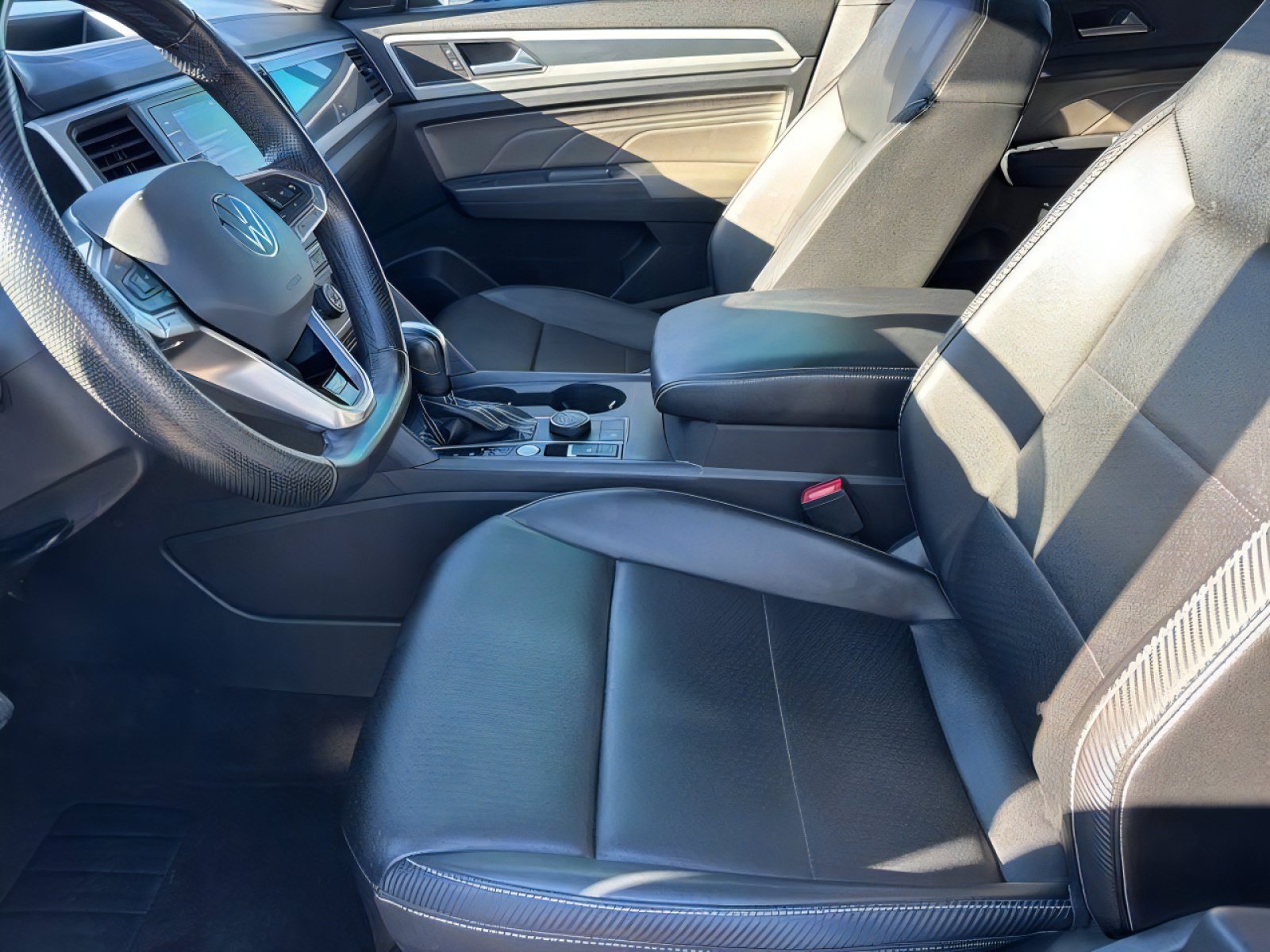 Used 2021 Volkswagen Atlas Cross Sport SE w/ Panoramic Sunroof Package AWD/4WD image 21