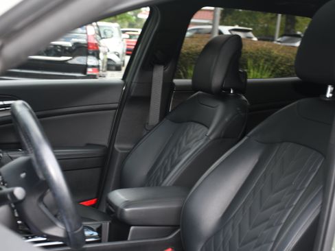 Used 2023 Kia Sportage X-Line w/ X-Line Premium Package AWD/4WD image 13