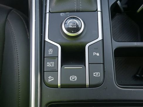 Used 2025 Kia Sorento S w/ Panoramic Sunroof Package FWD image 32