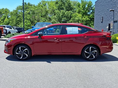 Certified 2025 Nissan Versa SR w/ Trunk Package FWD image 5