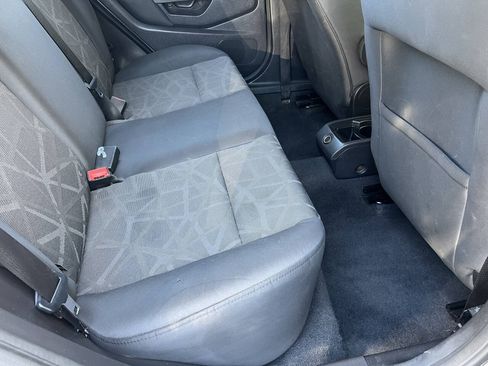 Used 2012 Ford Fiesta SE FWD image 12