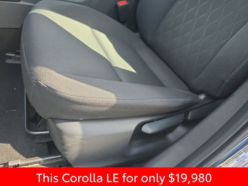Used 2024 Toyota Corolla LE image 34