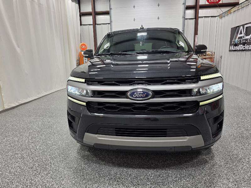 Used 2022 Ford Expedition Max XLT RWD image 4