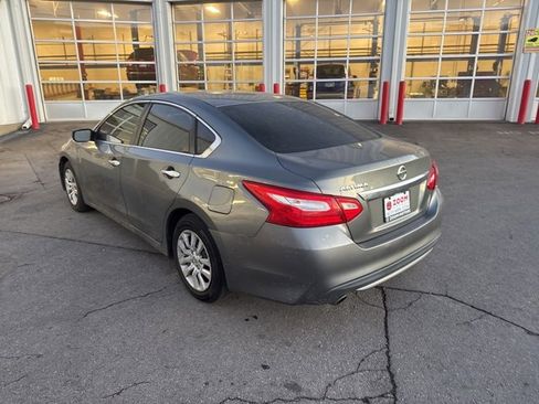 Used 2017 Nissan Altima 2.5 S w/ Power Driver Seat Package image 6