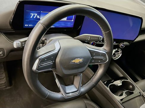 Used 2024 Chevrolet Blazer EV LT AWD/4WD image 18