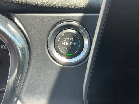 Used 2025 Chevrolet Blazer LT FWD image 32