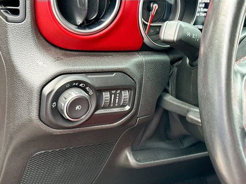 Used 2021 Jeep Wrangler Unlimited Rubicon w/ Dual Top Group AWD/4WD image 11