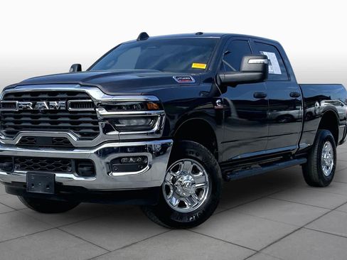 Used 2026 RAM 2500 Tradesman AWD/4WD image 3