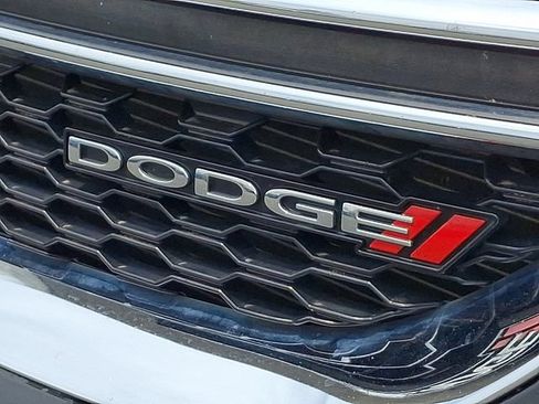 Used 2019 Dodge Grand Caravan SXT FWD image 32