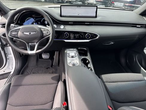 Used 2025 Genesis GV70 2.5T w/ Sport Prestige Package image 44