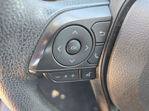 Used 2025 Toyota Corolla LE FWD image 20