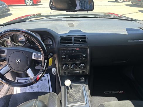 Used 2009 Dodge Challenger SRT8 w/ SRT Option Group II RWD image 16