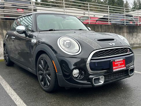 Used 2014 MINI Cooper S image 3
