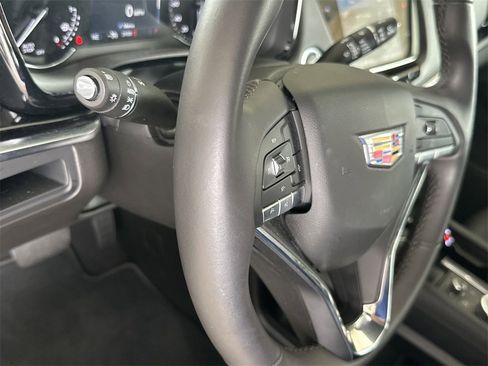 New 2025 Cadillac XT6 Luxury image 17