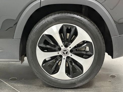Used 2025 Mercedes-Benz GLB 250 image 27