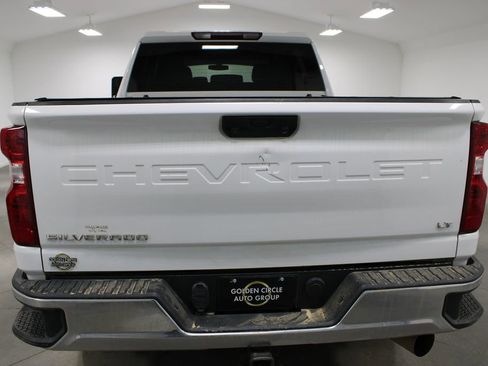 Used 2022 Chevrolet Silverado 2500 LT w/ Convenience Package image 8