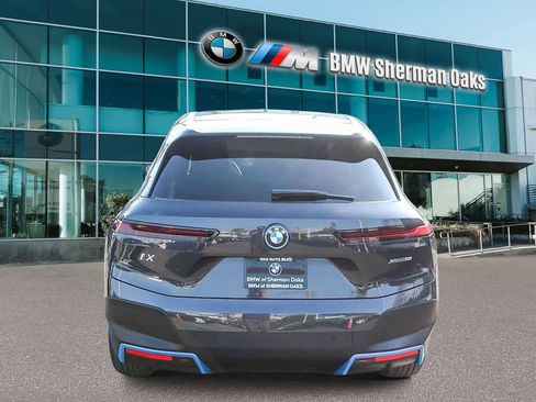 Certified 2023 BMW iX xDrive50 w/ Convenience Package image 5