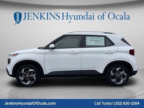 New 2026 Hyundai Venue SEL FWD image 11