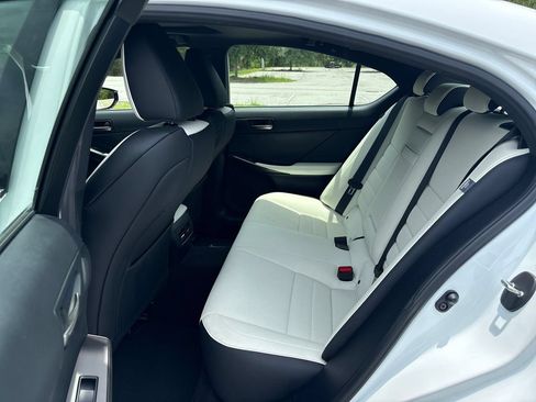 Used 2022 Lexus IS 350 F Sport RWD image 25