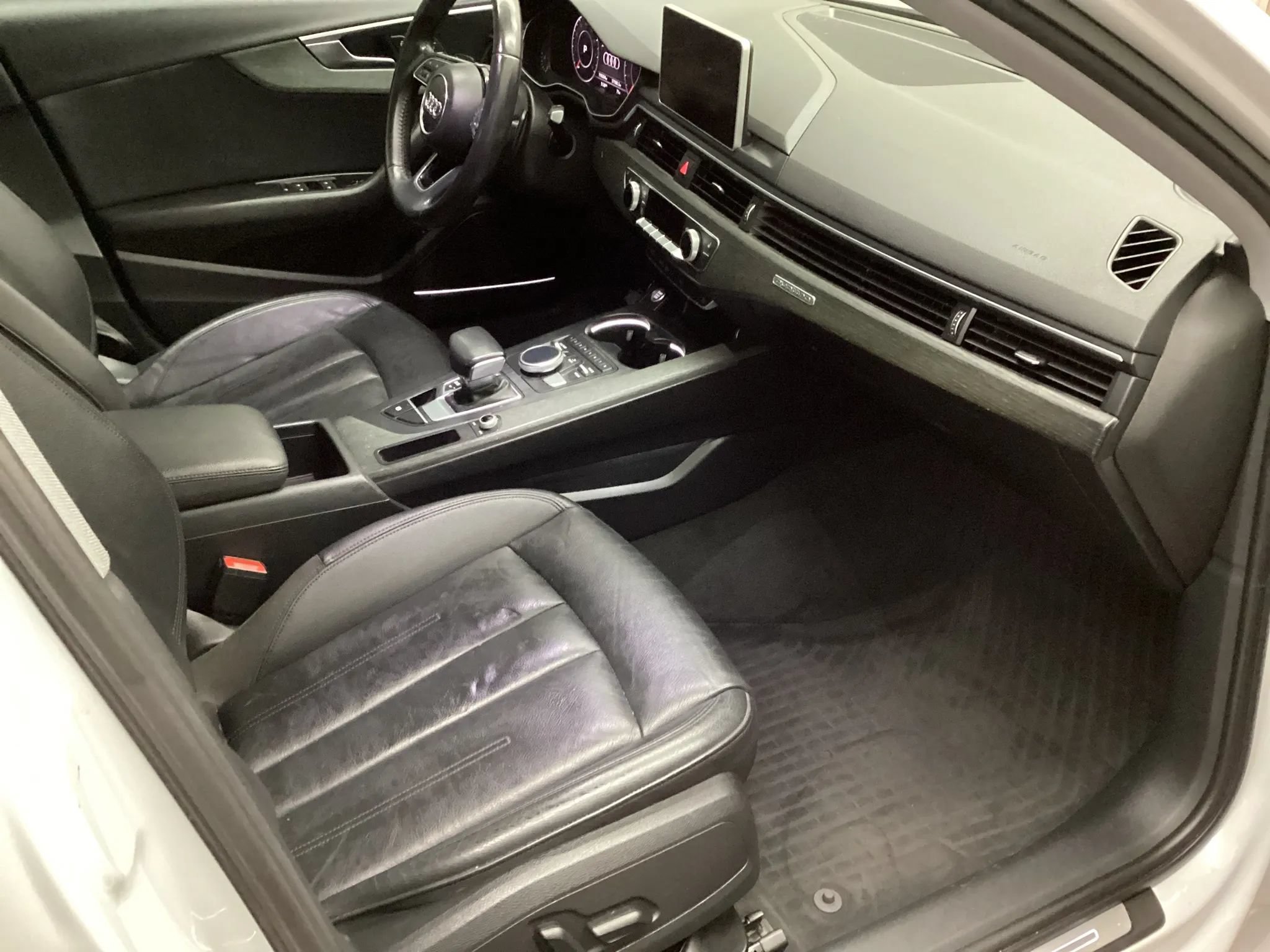 Used 2018 Audi A4 2.0T Premium Plus AWD/4WD image 10