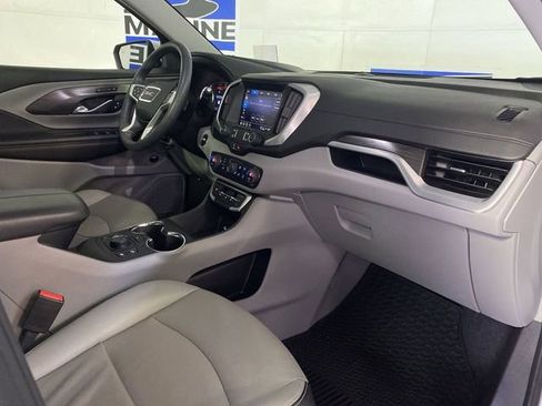 Certified 2024 GMC Terrain SLT w/ Infotainment Package II image 36