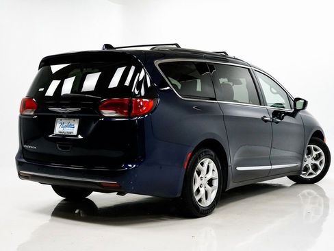 Used 2019 Chrysler Pacifica Touring-L Plus w/ Advanced Safetytec Group image 36