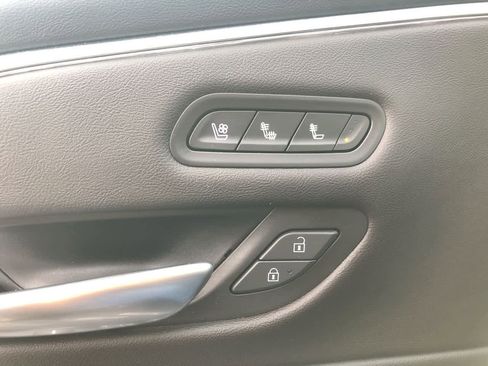 Used 2023 Cadillac Escalade Premium Luxury image 26