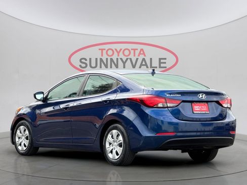 Used 2016 Hyundai Elantra SE image 7