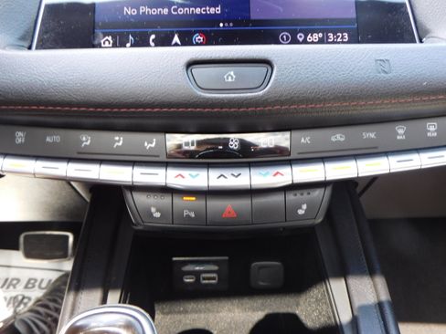 Used 2020 Cadillac XT4 Sport image 26