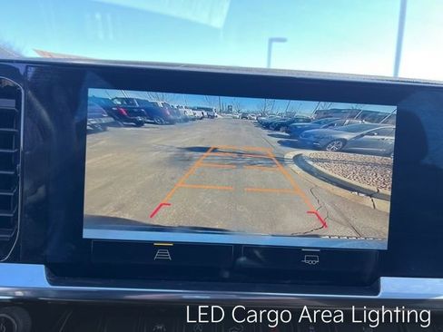 Used 2025 Chevrolet Silverado 1500 LT image 19