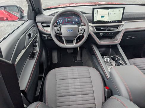 New 2026 Ford Explorer ST-Line w/ ST-Line Street Pack AWD/4WD image 9
