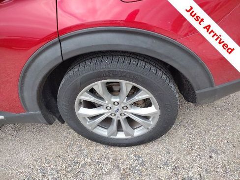 Used 2021 Ford Explorer XLT w/ Equipment Group 202A RWD image 17
