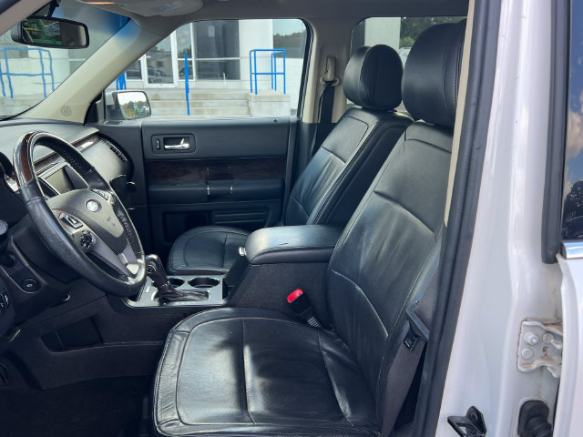 Used 2013 Ford Flex Limited FWD image 19