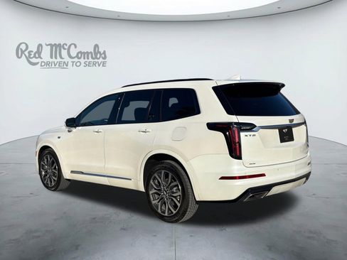Used 2021 Cadillac XT6 Sport AWD/4WD image 3