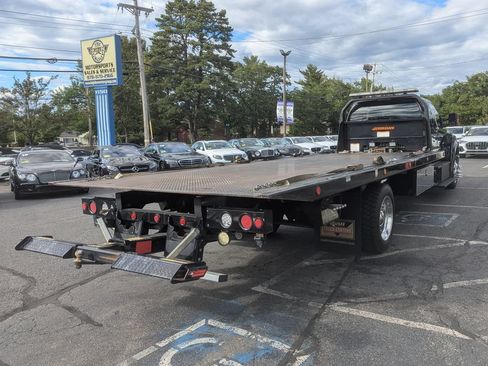 Used 2019 Ford F650 2WD SuperCab Super Duty image 9