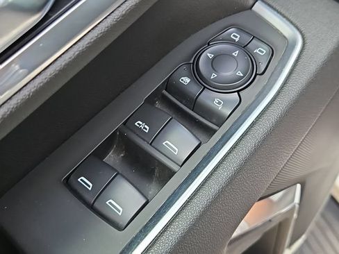 Used 2025 Chevrolet Silverado 2500 LT w/ Safety Package AWD/4WD image 16