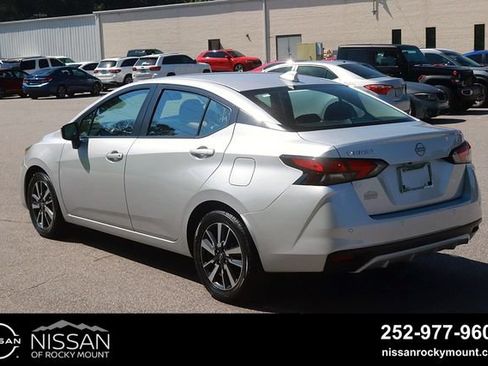 Certified 2025 Nissan Versa SV FWD image 5